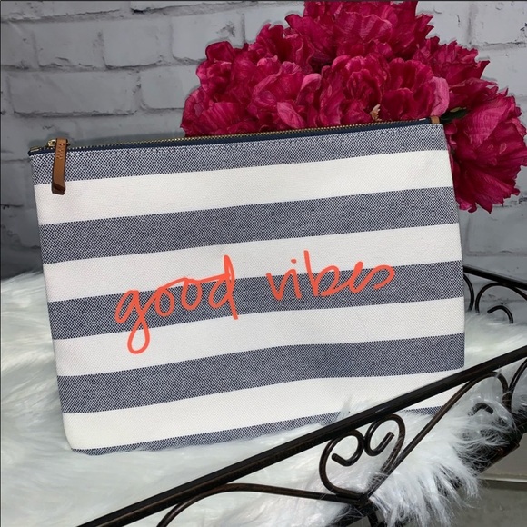 🌺Stella & Dot Good Vibes Pouch🌺 - Picture 2 of 6
